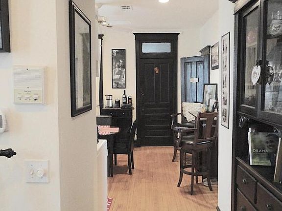 5th image of 2247 W Medill Ave #3