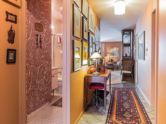 5th image of 3150 N Lake Shore Dr APT 17D