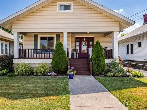 42 Henry St, Batesville, IN 47006