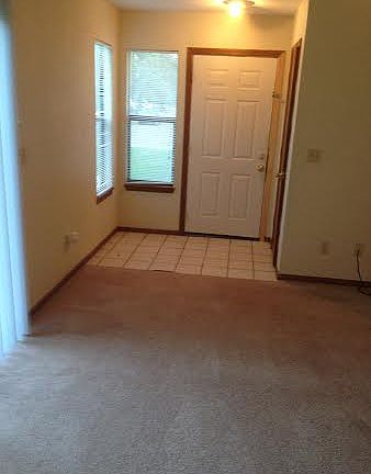 3rd image of 887 N Lola Ln