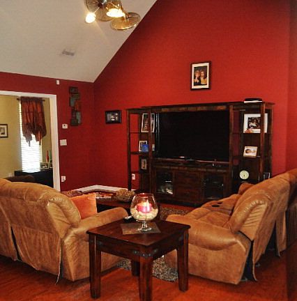 2nd image of 214 Brentwood Dr