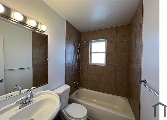 3828 S King St — Photo 18