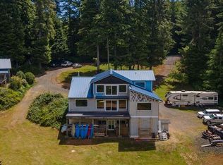 70536 Stage Rd, North Bend, OR 97459