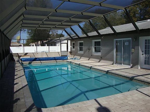 4th image of 43 N Lakeshore Dr