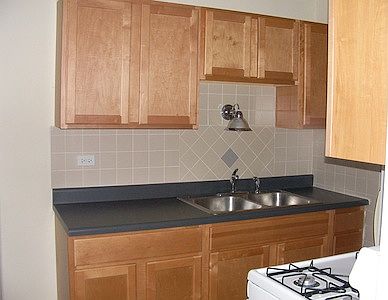 1st image of 6350 N Wayne Ave APT 106
