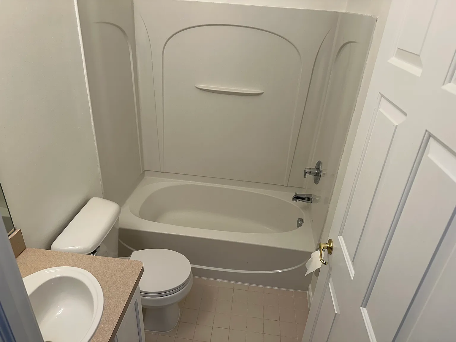 2 bed, 1263 sqft, $2,000 — Photo 4