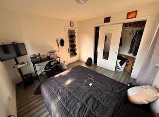 952 34th St #A, Emeryville, CA 94608