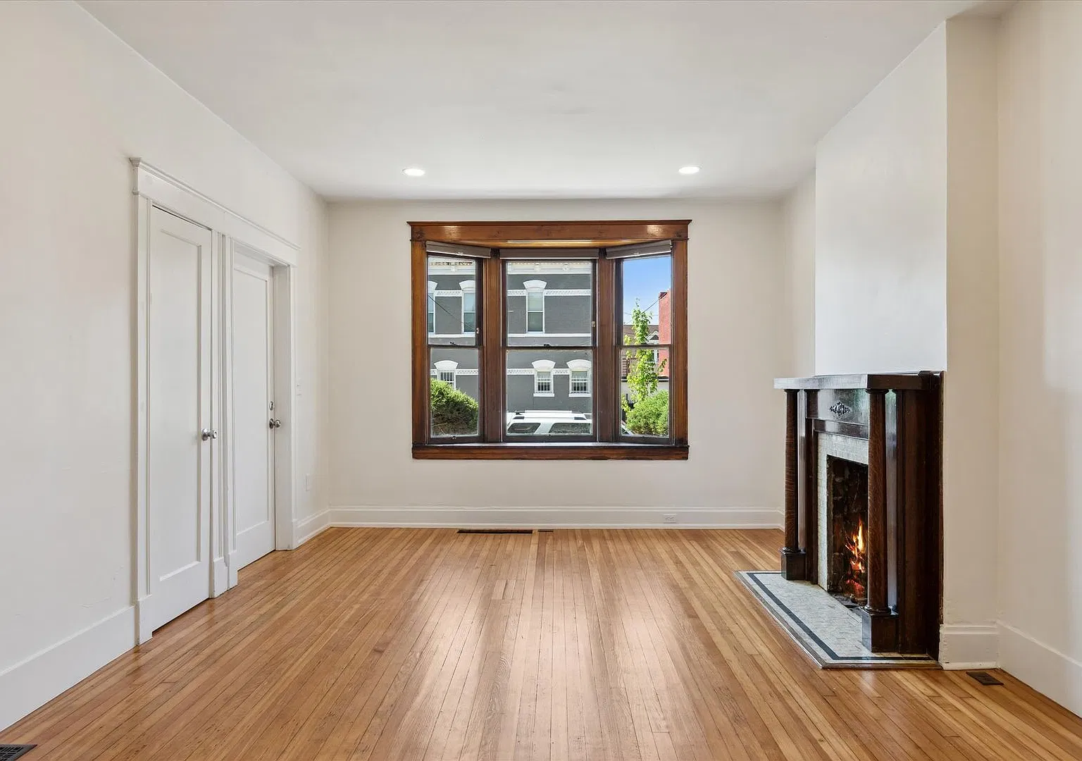 Lincoln Park Townhomes — Photo 3