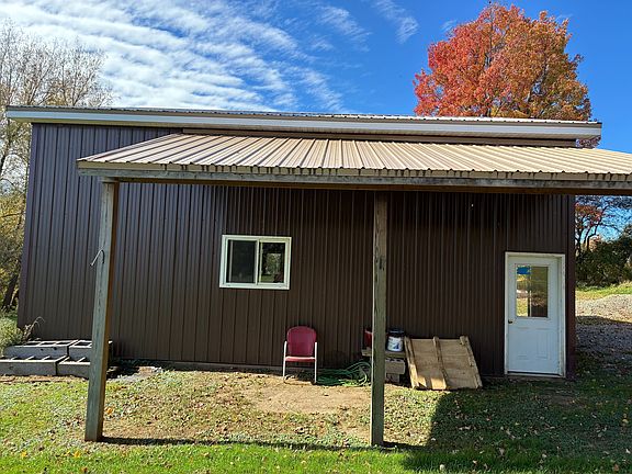 5th image of 1529 Cornish Hill Rd