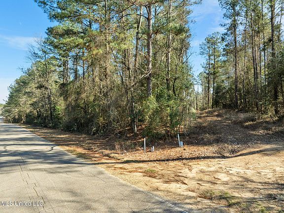 5th image of /indian Hill Rd