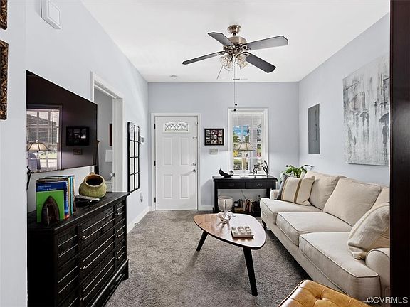 2nd image of 230 W 14th St