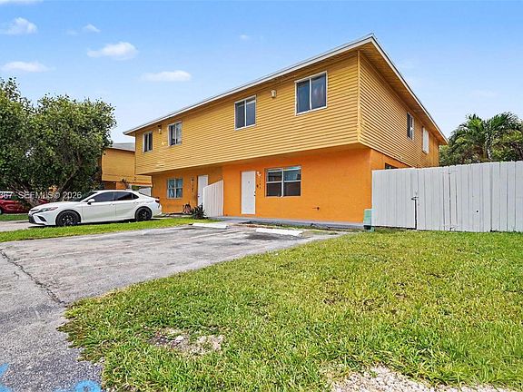 3rd image of 145 NE 12th Ave #145