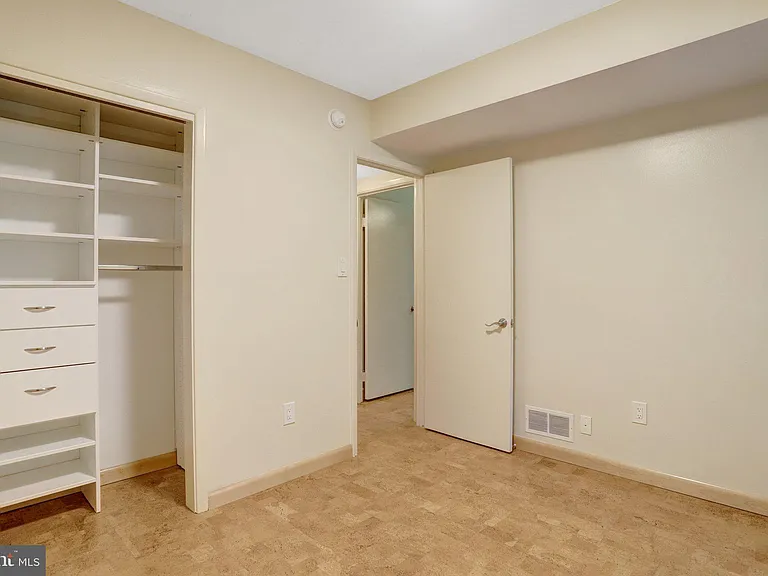 6030 Berwynd Rd — Photo 57