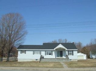 5338 Main St, Onekama, MI 49675