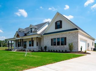 74 Woodland Loop, Morrilton, AR 72110