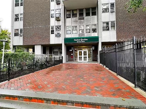 4th image of 290 W 232nd St APT 9A