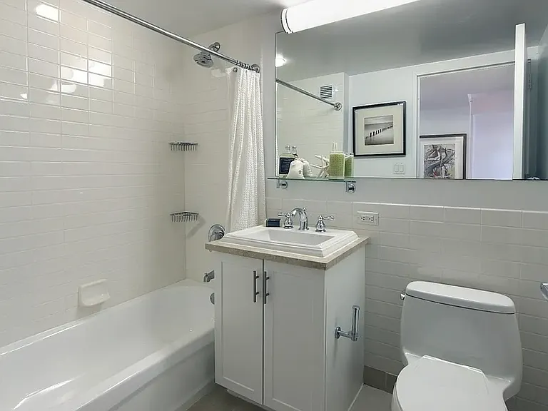 317 W 61st St #12D — Photo 3