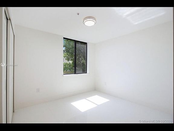 4th image of 1405 Galiano St APT 2