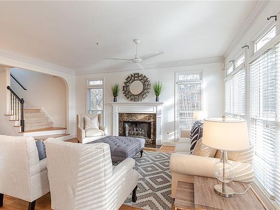 4th image of 2136 Briarwood Blf