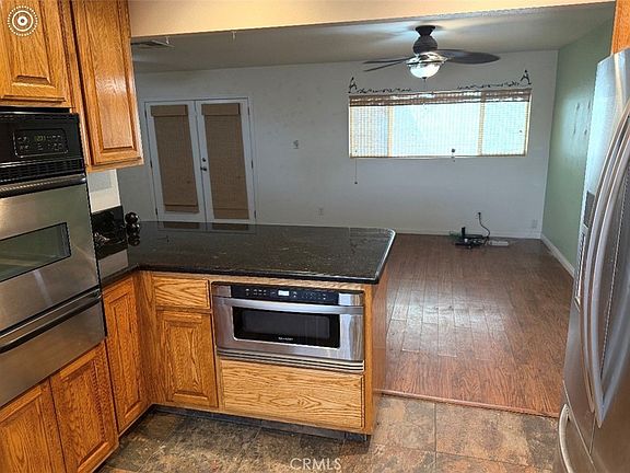 5th image of 13970 Fir St