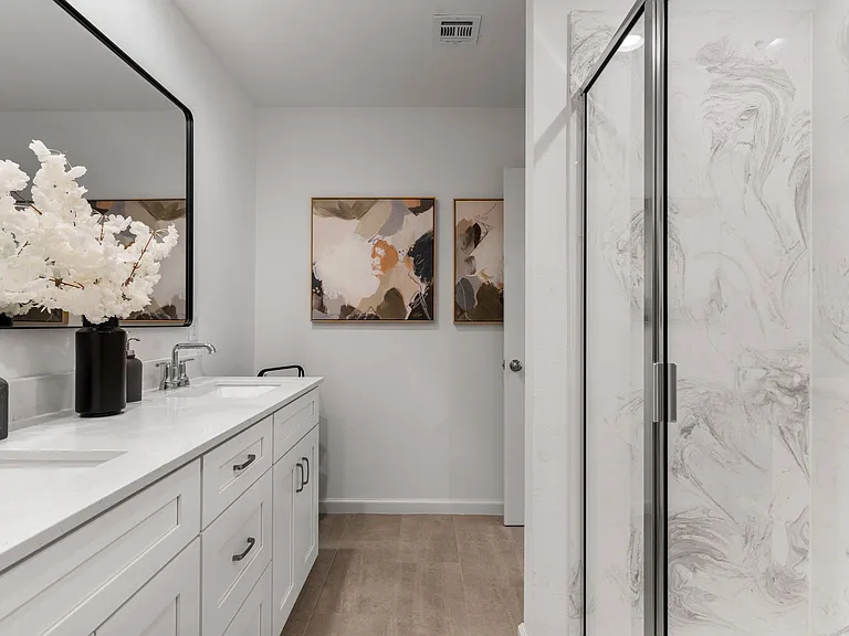 Now offering One & Half Month Free Rent *Advertised Rate is Reflective of Special Offer!* — Photo 24