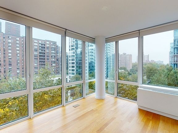 5th image of 775 Columbus Ave APT 6C