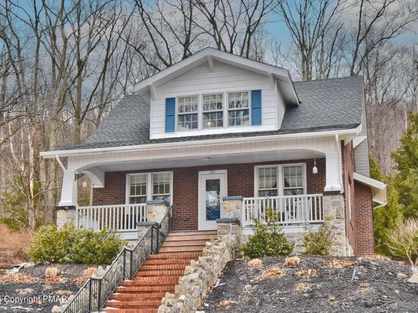 803 W Applegate Ave, Pen Argyl, PA 18072