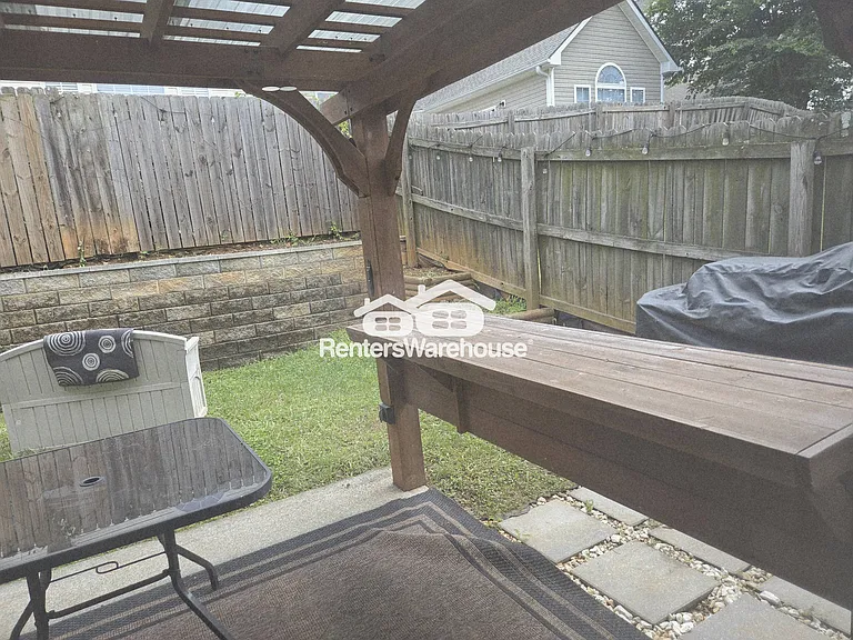 528 Highland Falls Dr — Photo 17