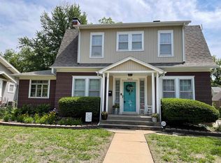 1413 E 8th Ave, Winfield, KS 67156