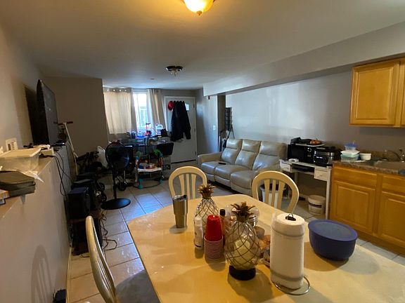 3rd image of 30 Mitchell Ln