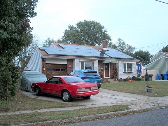 4th image of 250 Lansing Dr