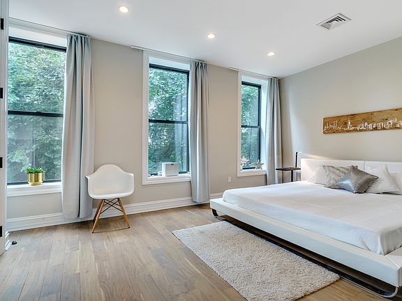 5th image of 442 Kosciuszko St #2