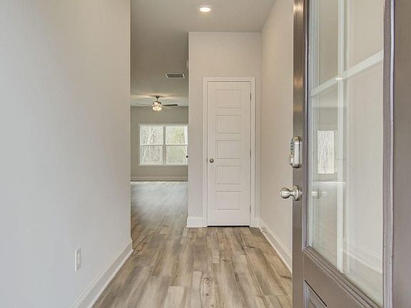 3rd image of 2980 Westgate Park Dr