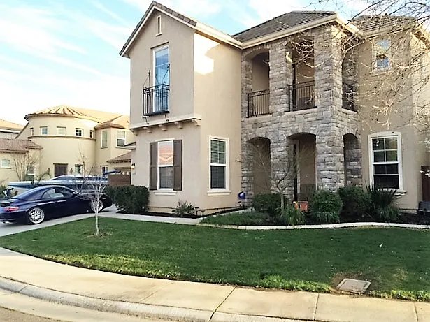6700 Salvaterra Cir photo 1