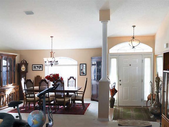 2nd image of 6442 Arbor Ln