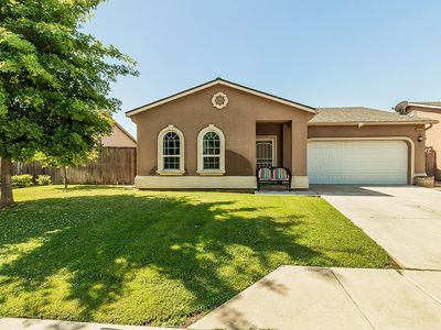 337 Ramona St, Orange Cove, CA, 93646