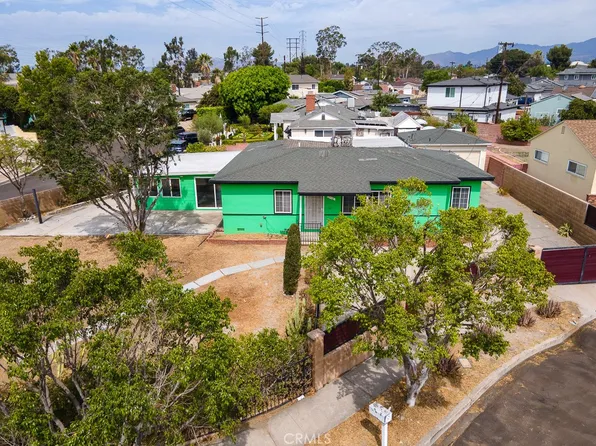 12561 Willard St, North Hollywood, CA 91605