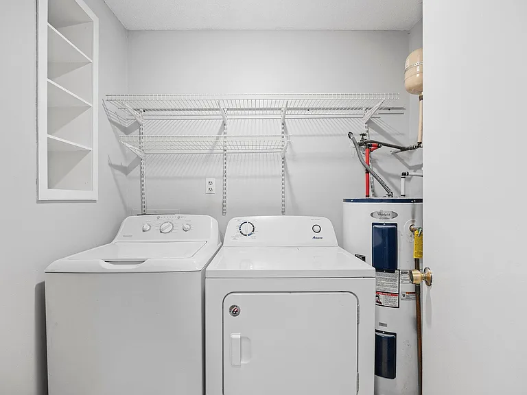 5645 Hornaday Rd #B — Photo 14