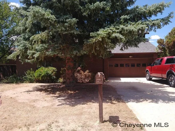 7108 Volar Dr, Cheyenne, WY 82009