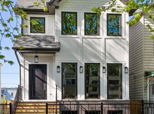 2656 W Cortland St, Chicago, IL 60647