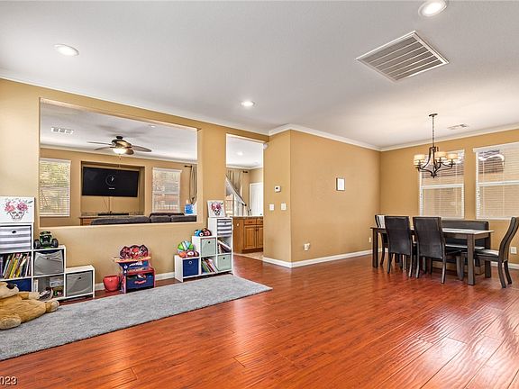 5th image of 720 Newquay Ct