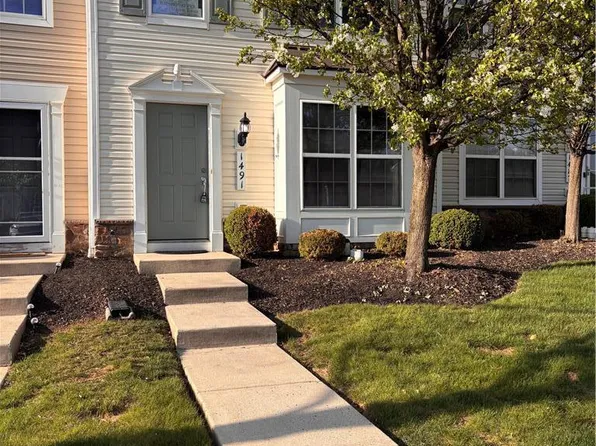 1491 Artisan Ct, Breinigsville, PA 18031