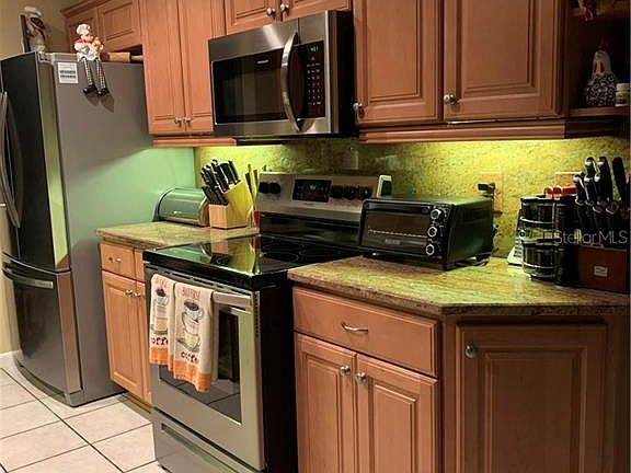 4th image of 16412 Bonneville Dr