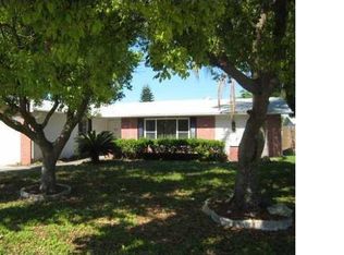 9035 Crabtree Ln, Port Richey, FL 34668