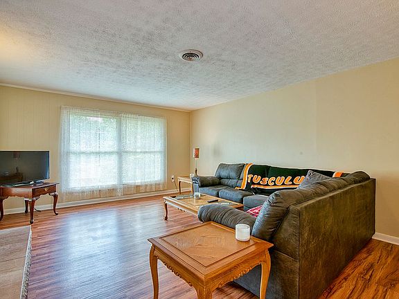 3rd image of 1013 Lake St #0