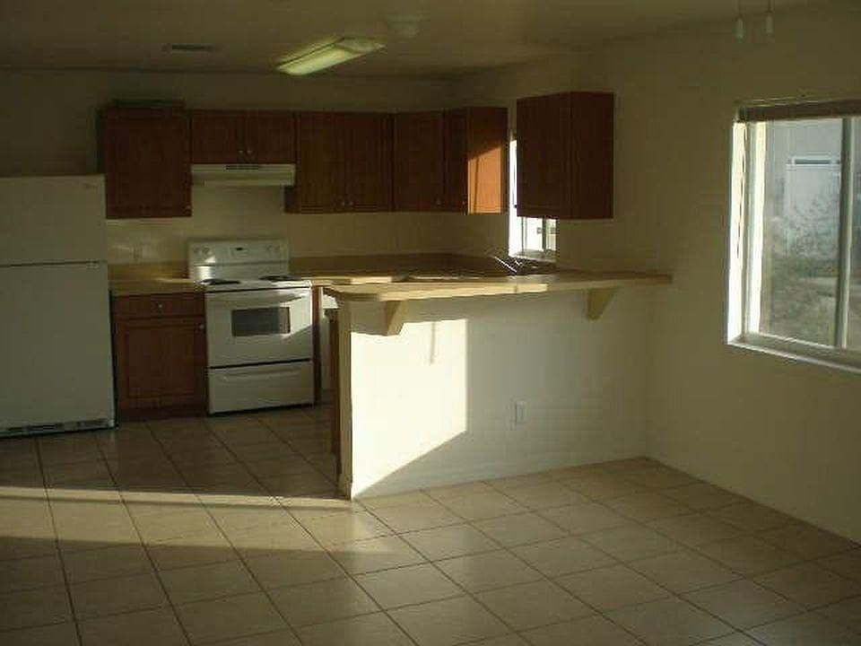 2nd image of 2411 Herb Ave S