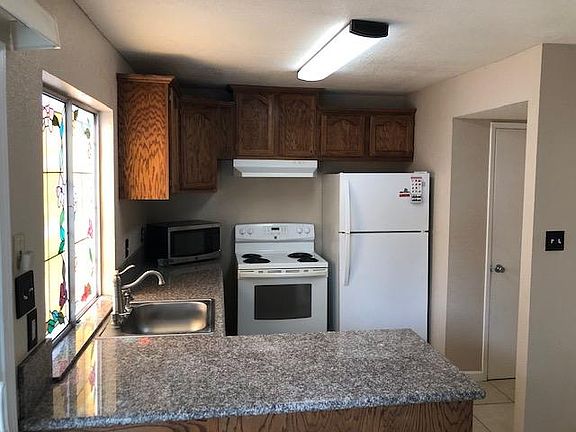 2nd image of 8857 La Riviera Dr Unit E
