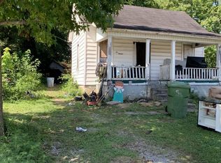 216 Washington St, Anna, IL 62906