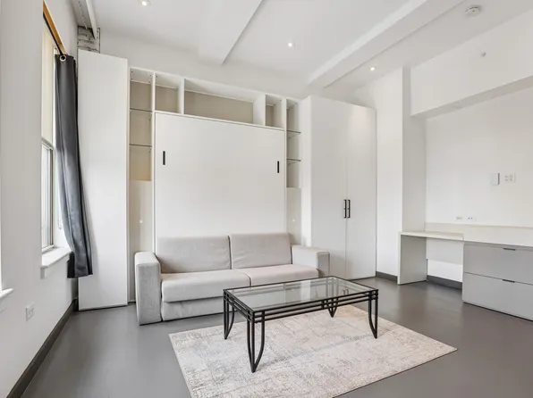 810 Gibson Residences