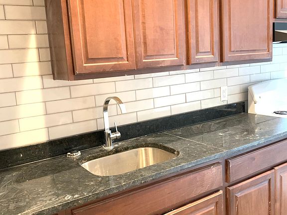 2nd image of 4007 Haverford Ave APT 1